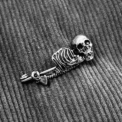 Dark Elegance Mystic Skull Brooch