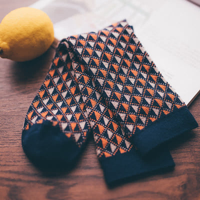 Contrasting Colors Triangle Pattern Cotton Socks