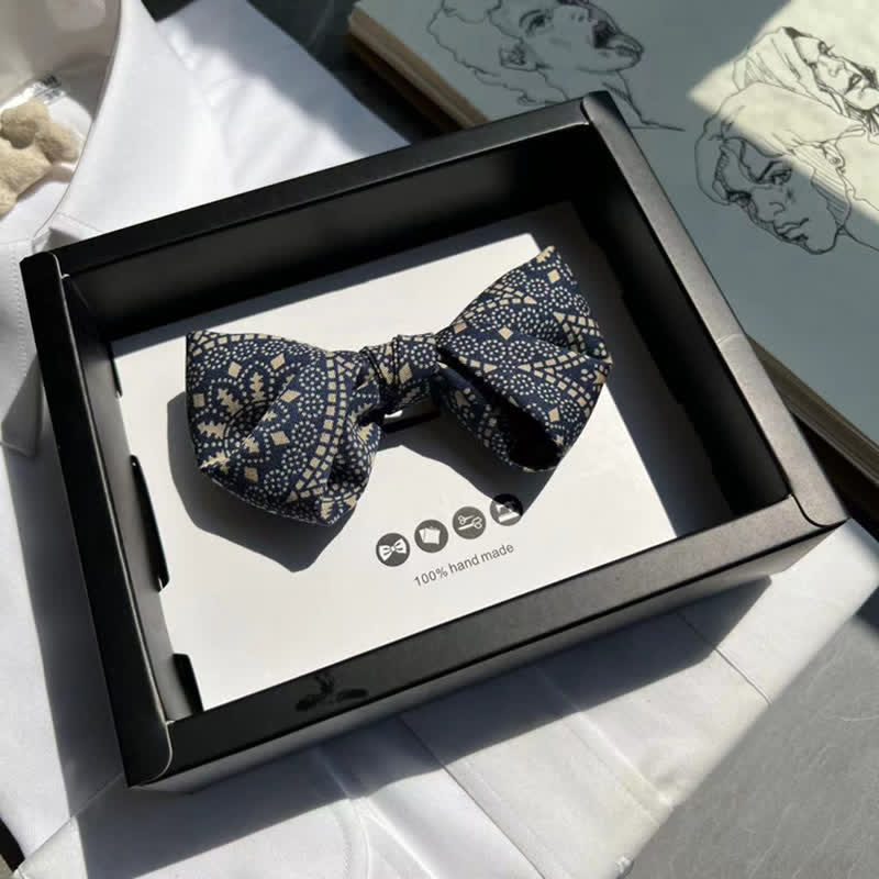 Men's Royal Floral Pattern Neutral Navy Bow Tie