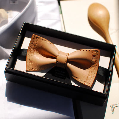 Men's Personalized Plant Tanned Leather Bow Tie