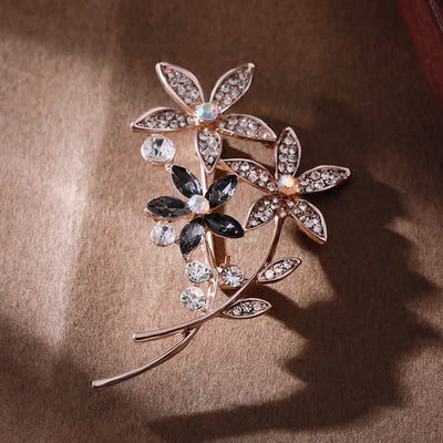 Women's Sparkling Rhinestone Flower Brooch