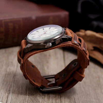 Men's Personalized Retro Fashion Cuff Leather Watch