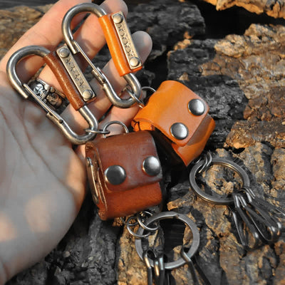 Vintage Mini Dice Case Design Leather Keychain