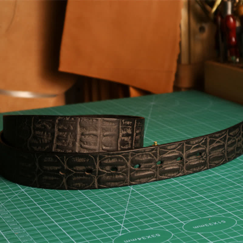 Men's Embossed Crocodile Skin Pattern Leather Belt