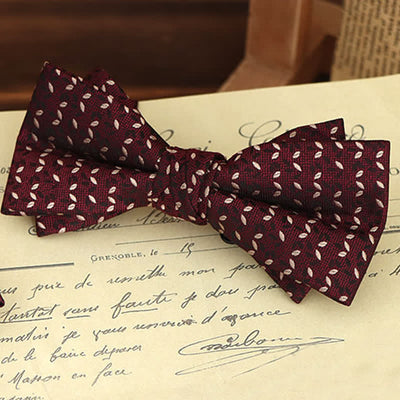 2Pcs Men's Burgundy Floral Bow Tie Handkerchief Set