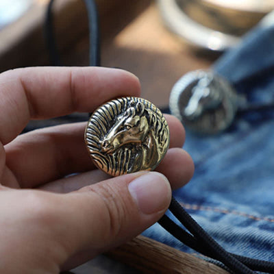 Retro Carved Horse Head Bolo Tie