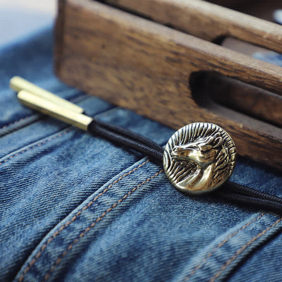 Retro Carved Horse Head Bolo Tie