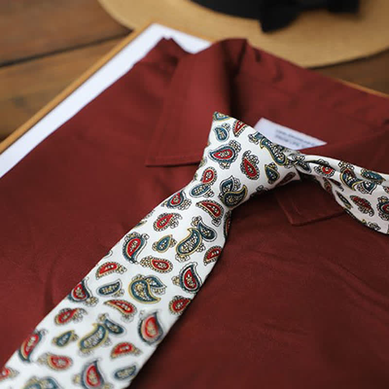 Men's Vivacious Classic Paisley Necktie
