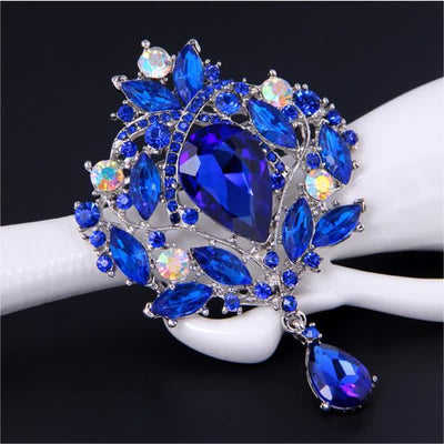 Women's Shiny Floral Bud Waterdrop Brooch