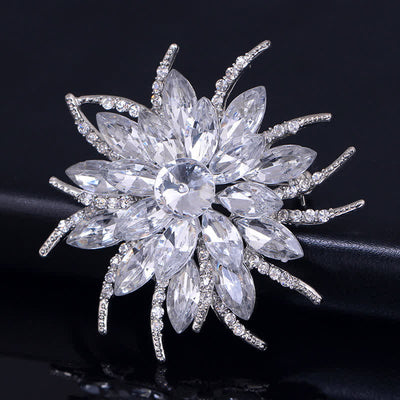 Women's Classic Flower Crystal Brooch