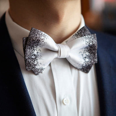 Men's Black White Resplendent Night Sky Bow Tie