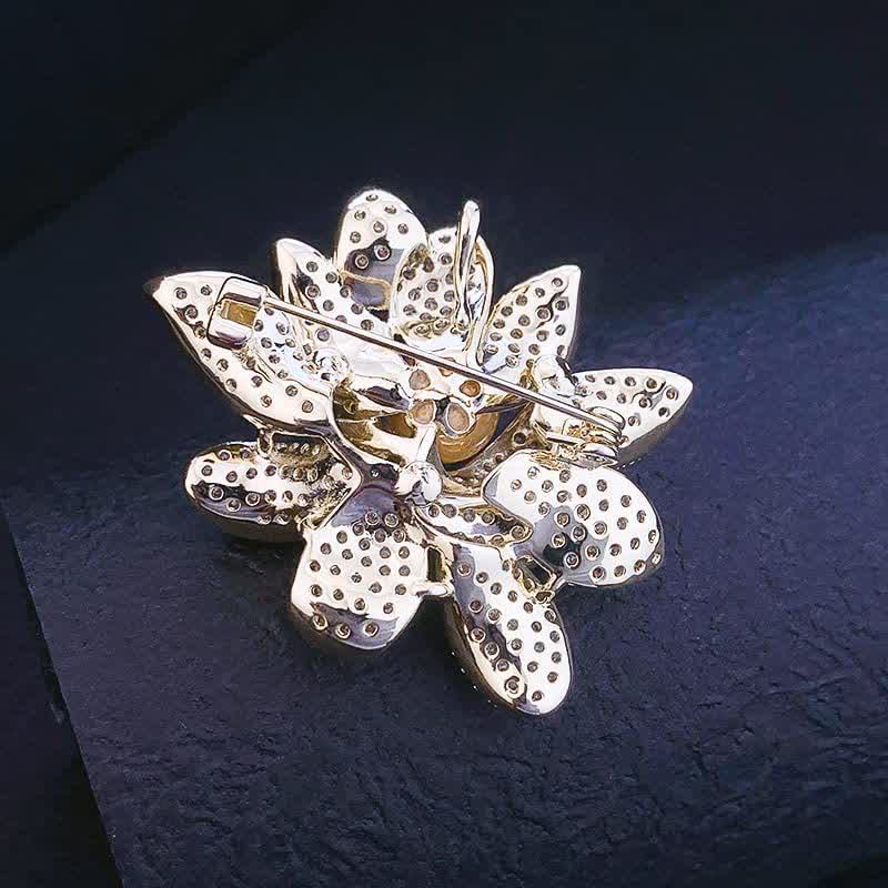 Women's Temperament Bead Lotus Brooch