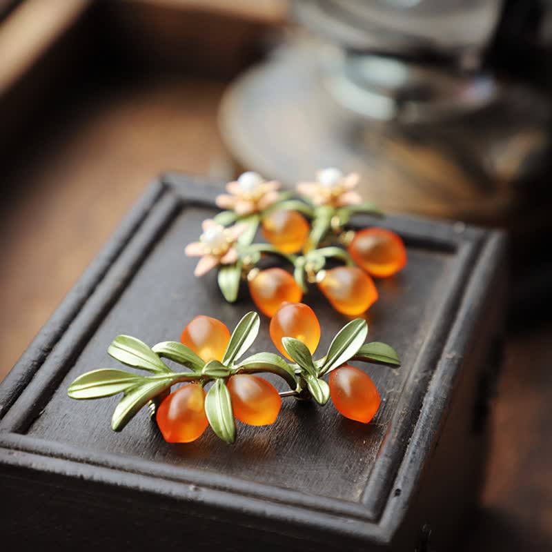 Women's Pastoral Orange Fruit Berry Brooch