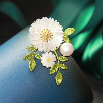 Women's Romantic Daisy Shell Pearl Brooch