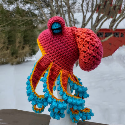 Novelty Octopus Tentacles Big Eyeball Knitted Hat