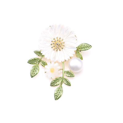 Women's Romantic Daisy Shell Pearl Brooch