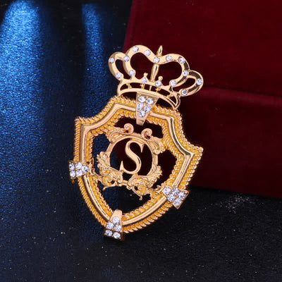 Men's Royal English Letter Crown Brooch